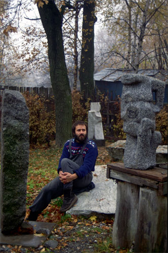 The artist in the garden of his atelier / Saint Petersburg, Russia, 2001