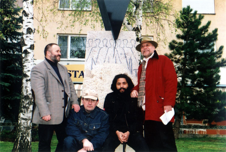 Two friends and colleagues, the sculptors Adrian Uncrut and Mircea Lacatus and the bass Theodore Coresi / Fischament, Austria, 2001
