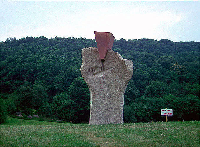 Monumental Sculpture - "Red Cleave" by Dumitru Verdianu