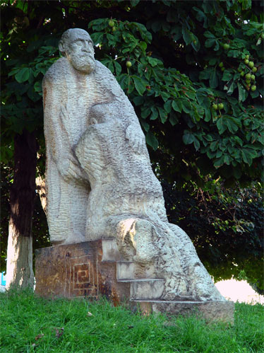 Monumental Sculpture - "The Return of the Lost Son" by Dumitru Verdianu